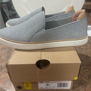 Women's size 8 Ugg Sammy